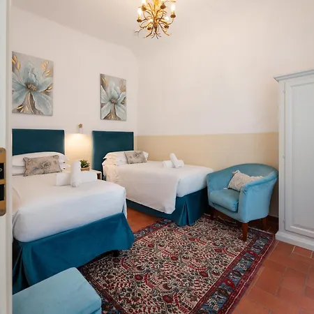Apartman Via Del Corno, 1 - Paola - Elegant With Elevator *