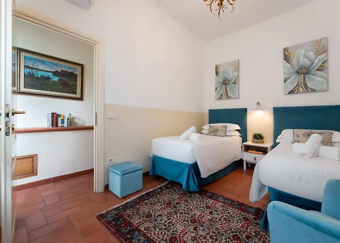 Appartement Via Del Corno, 1 - Paola - Elegant With Elevator Florence